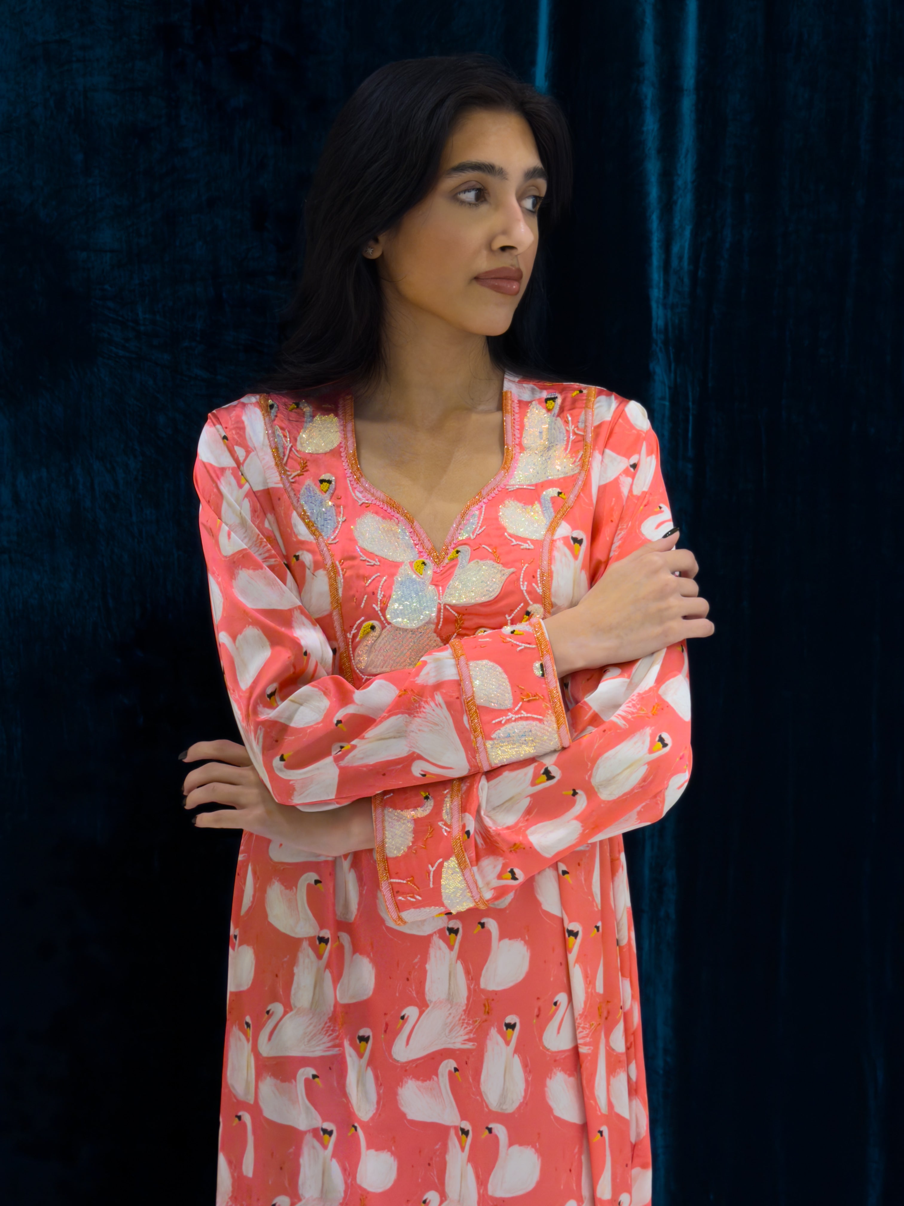 119 | swan song jalabiya 🦢🩷