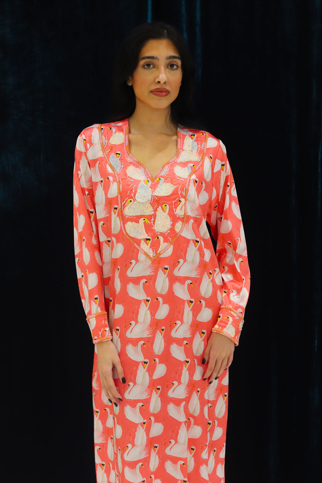 119 | swan song jalabiya 🦢🩷