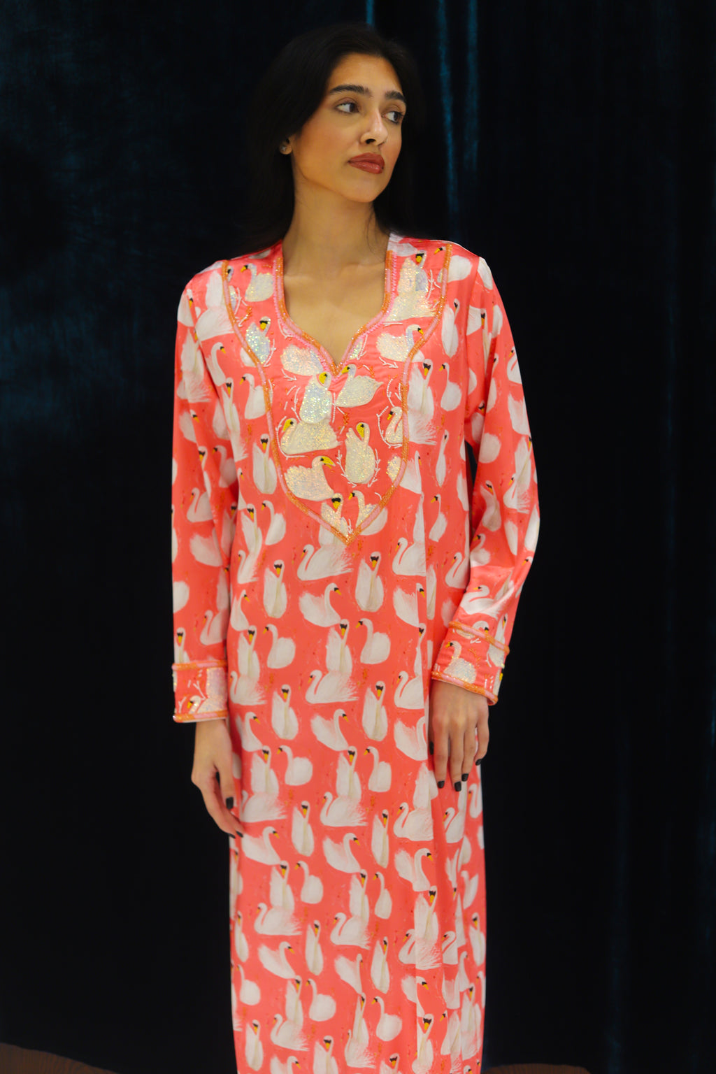 119 | swan song jalabiya 🦢🩷