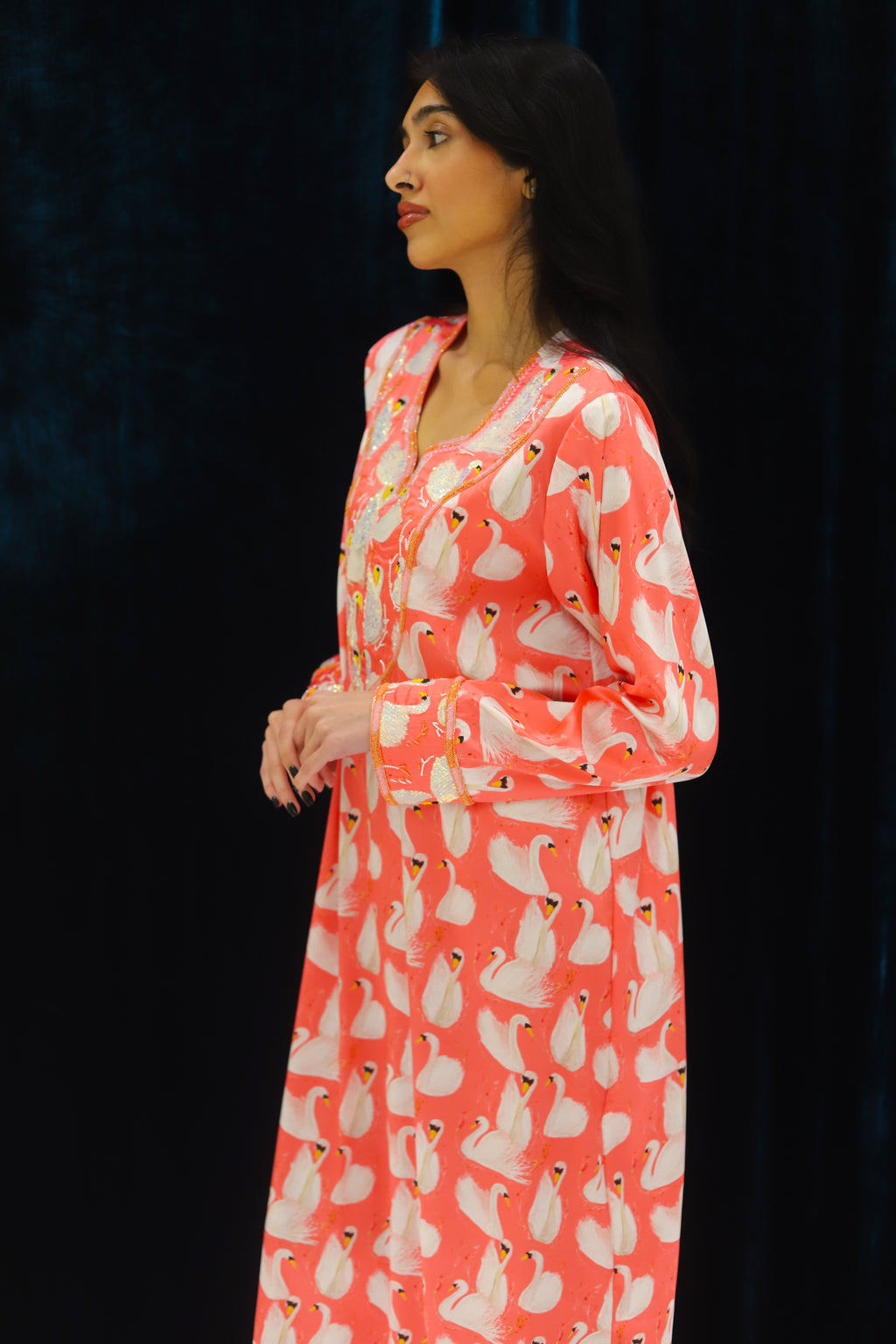 119 | swan song jalabiya 🦢🩷